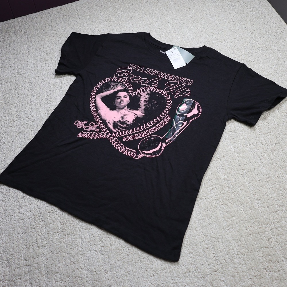 Selena Gomez Call Me When You Break Up Graphic Tee Black Pink M